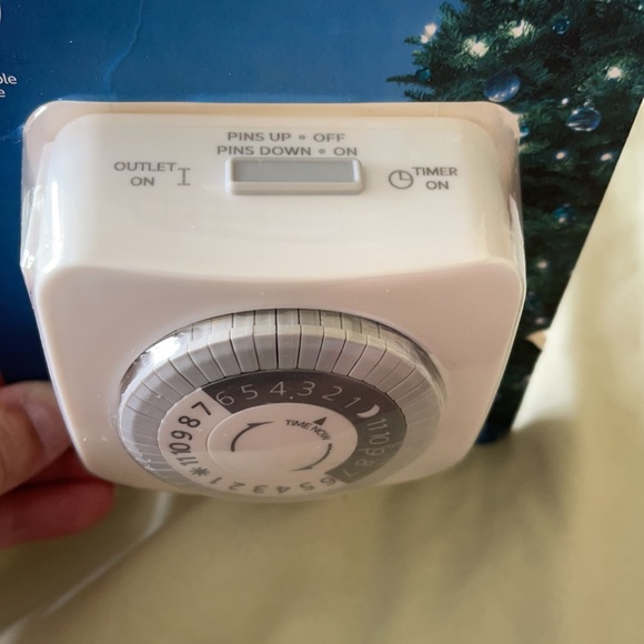 Indoor Basic Timer Home Power Outlet 2-Pack - Picture 7 of 9